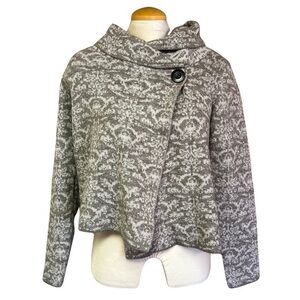 Ellen Tracy Women's Medium One Button Sweater - Taupe Colour